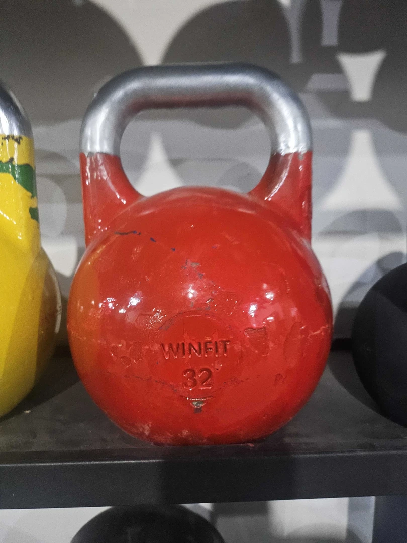 健身房壶铃32公斤一个