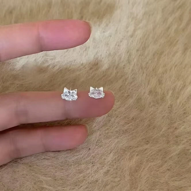 铜合金耳饰 925银针7227《猫咪》时尚轻奢超闪简约锆石高级感耳钉