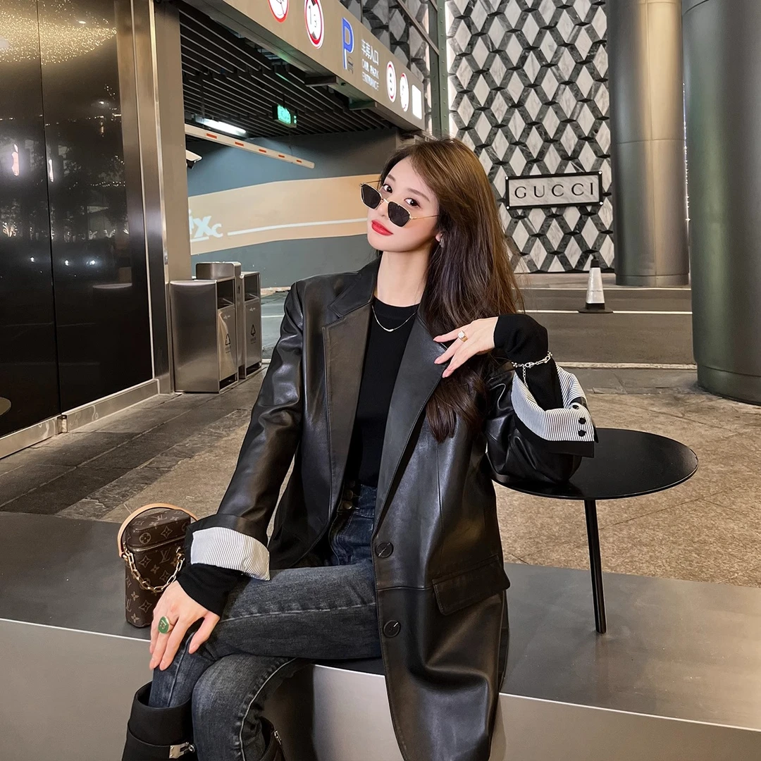 高级感黑色西装皮衣外套女2024春秋新款宽松大码休闲皮衣西服上衣