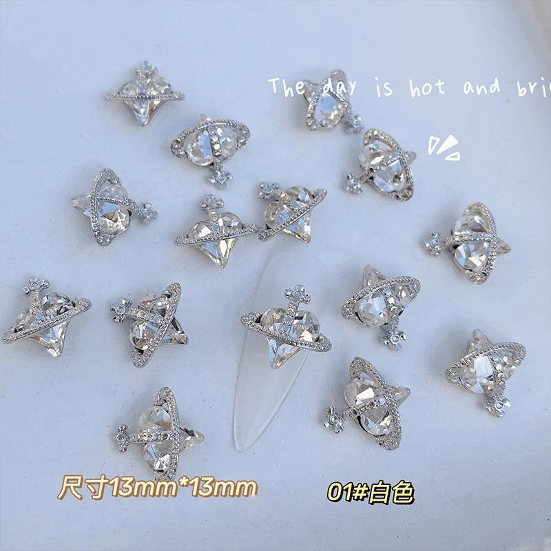 网红小号美甲西太后歪心饰品轻奢爆款立体宇宙爱心系列指甲钻饰品