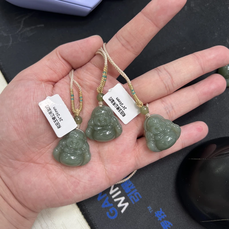 约24*24mm和田玉佛公吊坠多样性发一