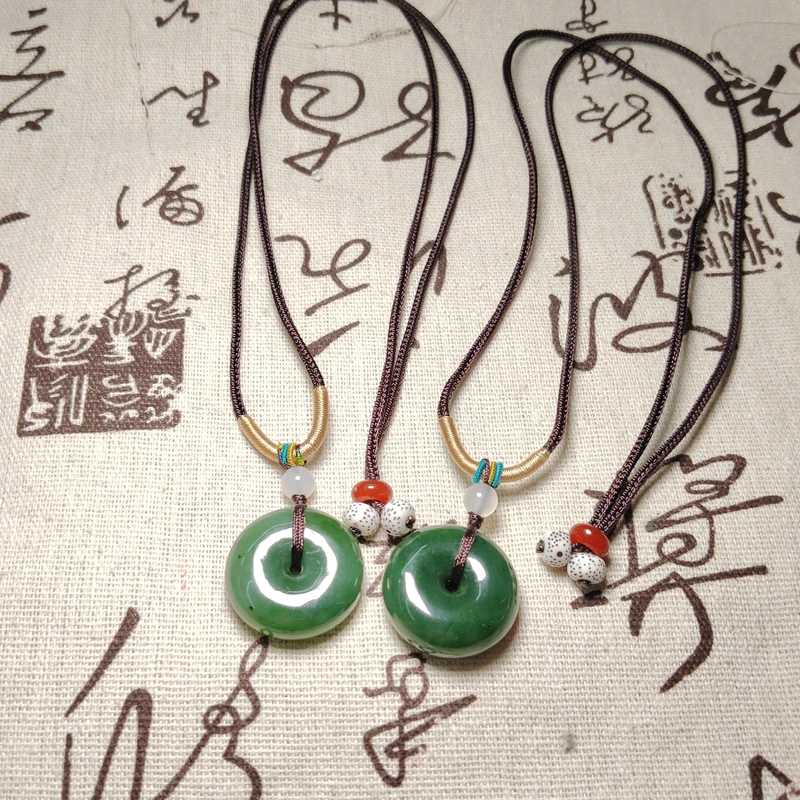 约25mm和田玉碧玉平安扣吊坠多样性发一