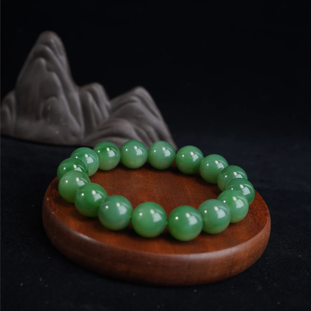 约13mm和田玉粉青碧玉圆珠单圈手串