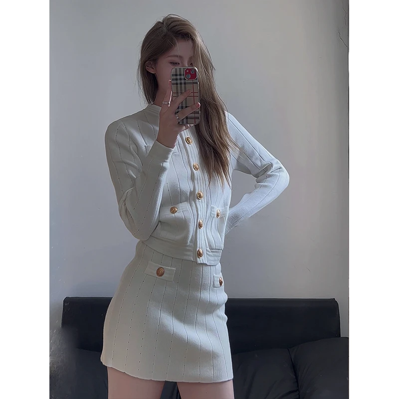 2025春季季新款金圆扣轻奢小香风气质显瘦外套上衣性感包臀半身裙