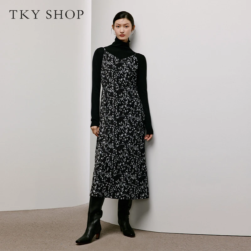 TKYSHOP【真两件】时尚黑色针织连衣裙气质显瘦连衣裙 10F1KI04U185