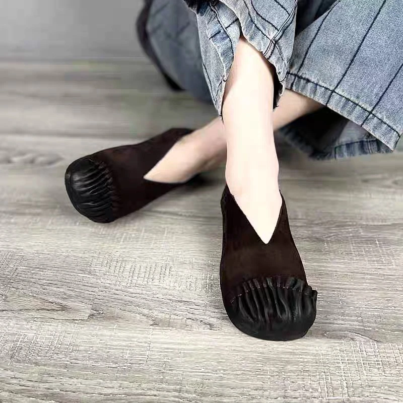 艺鞜原创2025年春季新款真皮佛系v口花苞浅口磨砂牛皮平底单鞋女