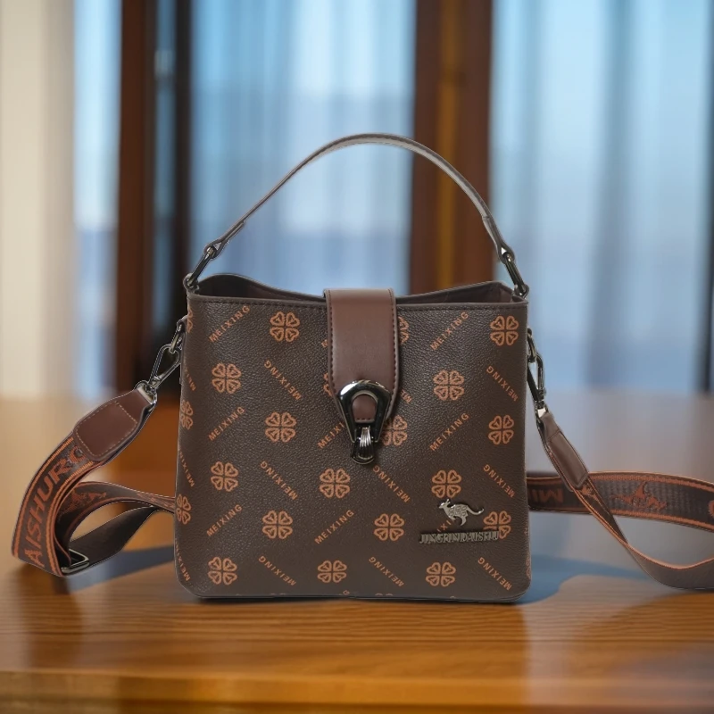 正 2322 咖色 水桶包【长23高19厚10cm】