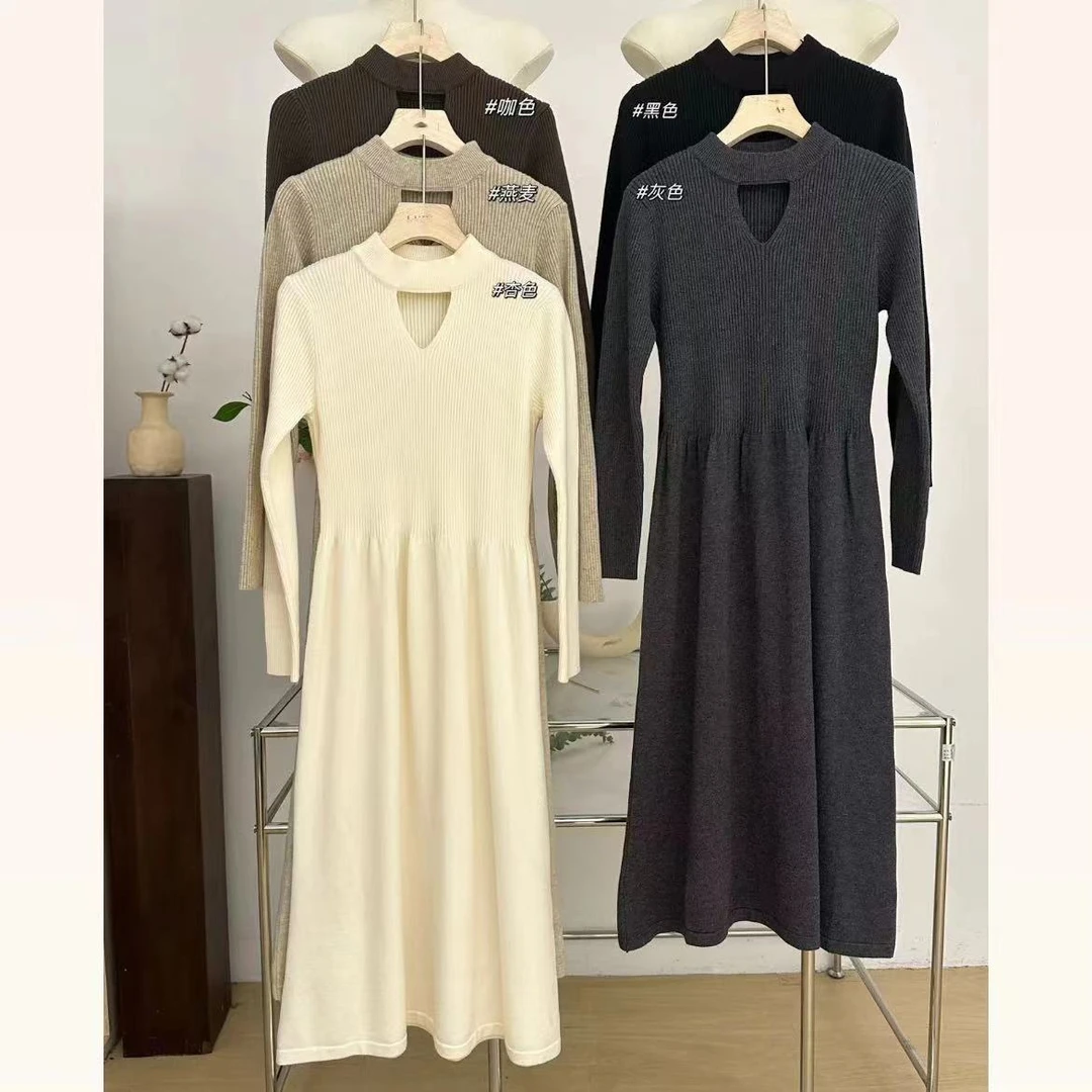 L婷婷推荐  衣长110   韩系加厚显瘦镂空百搭毛衣裙5152