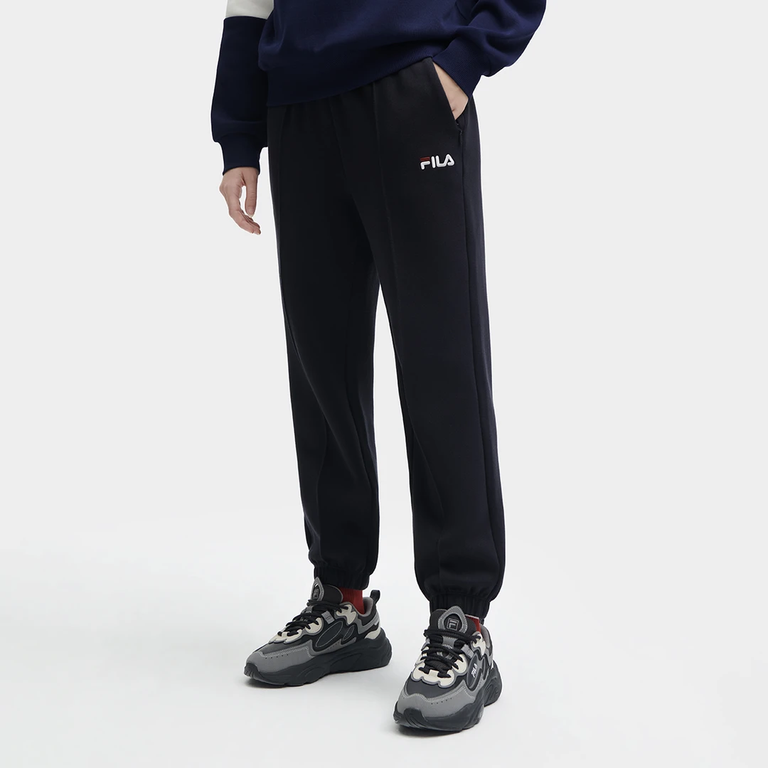 Fila/斐乐24年春女子时尚休闲经典百搭针织束脚长裤F11W349604F