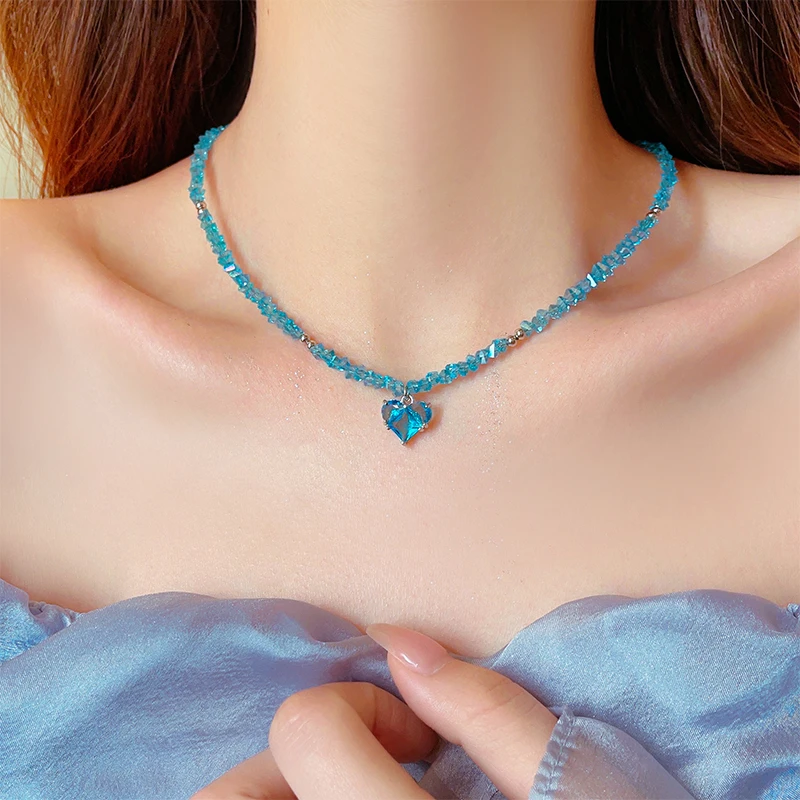 铜合金玻璃项链 清冷风蓝色爱心串珠项链女高级感颈链小众锁骨链