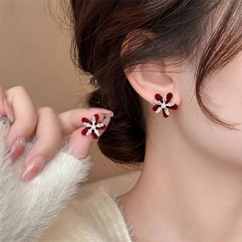 铜合金耳饰 丝绒雪花耳环女小众高级感2024新年红色秋冬过年耳钉