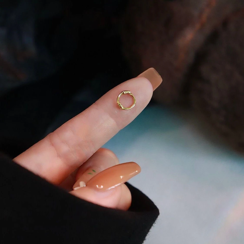 铜合金耳饰 素圈耳环女养耳睡觉免摘韩国网红小巧圈圈耳扣设计感