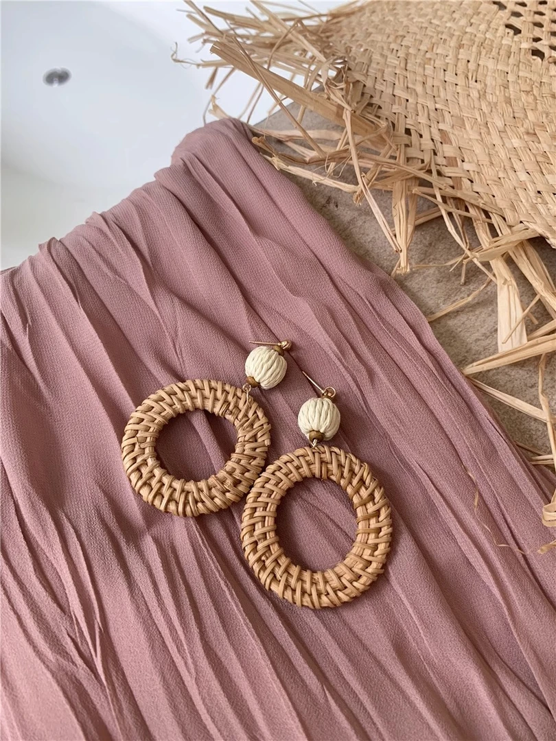 铜合金木质耳饰 度假风手工草编藤编圆环耳环女海边拍照搭配耳饰