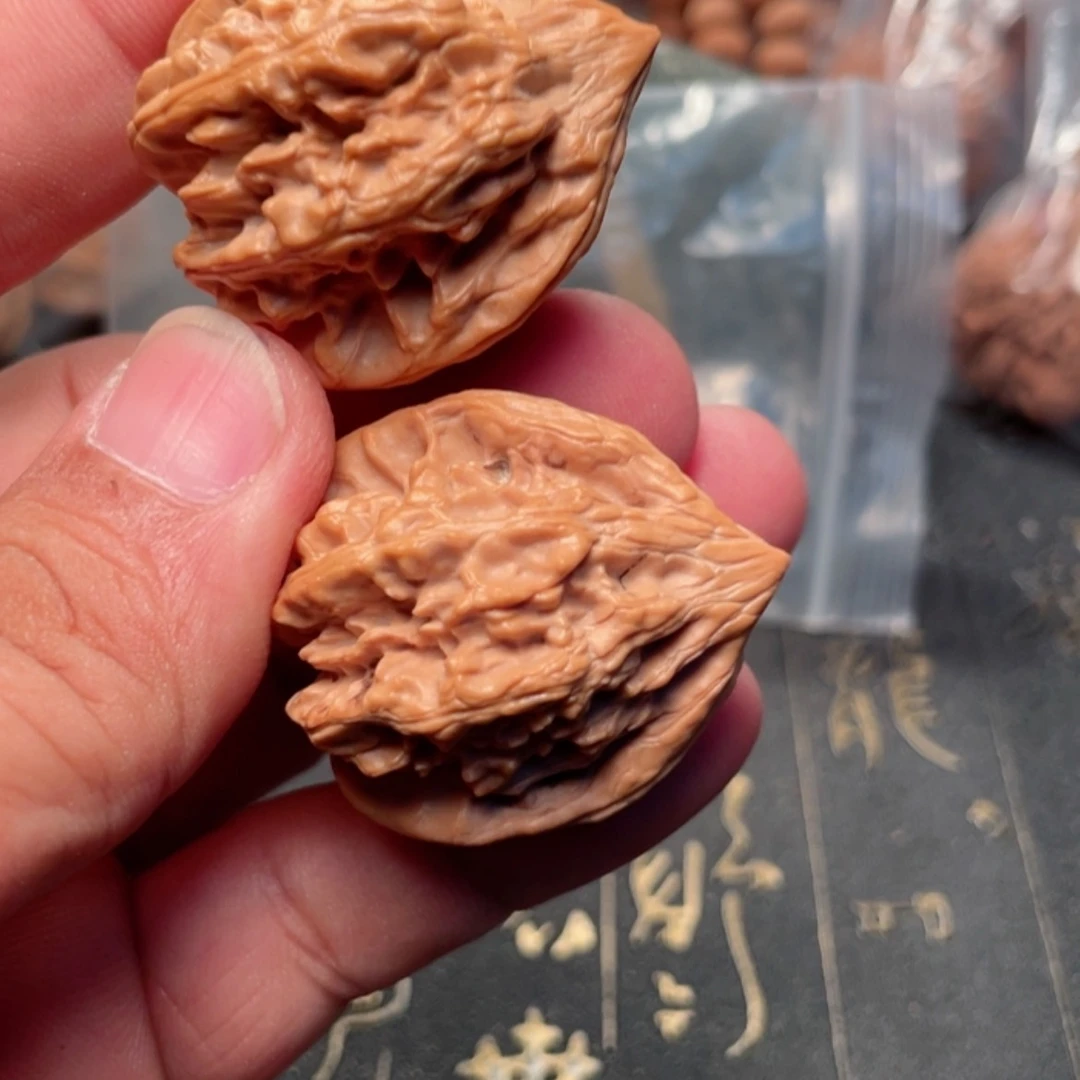 【闪购商品】猴头核桃吊坠?**贵