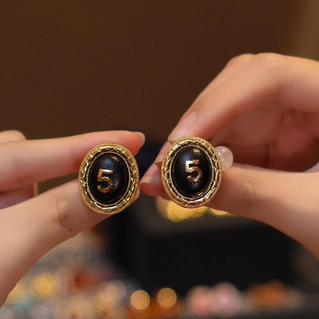 水晶复古菱格耳钉HTGHS006