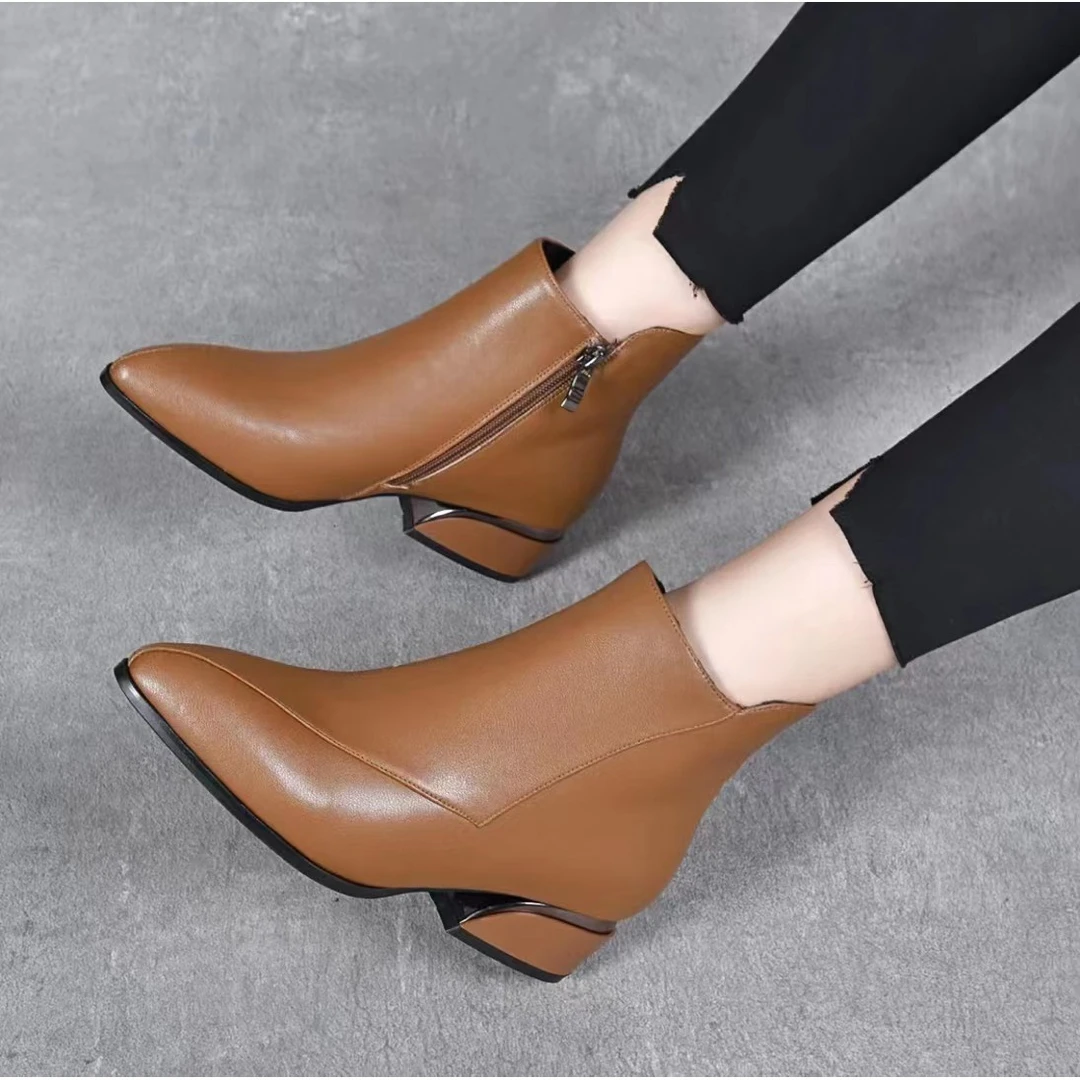 【真皮福利】j1短靴女粗跟中跟秋冬新款鞋子女皮鞋单靴马丁靴