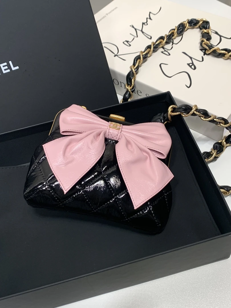 全新未使用 Chanel/香奈儿 HIHI/黑金油蜡皮粉色蝴蝶结蛙口链条包