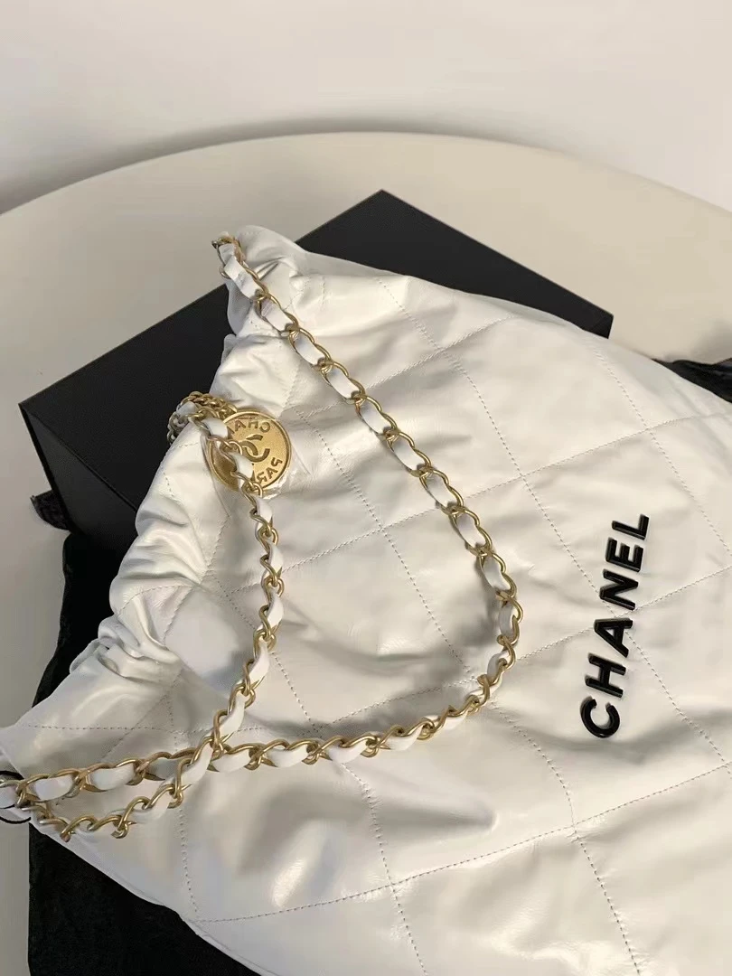 全新未使用 Chanel/香奈儿 HIHI/Chanel 白色22bag 小号 芯片款