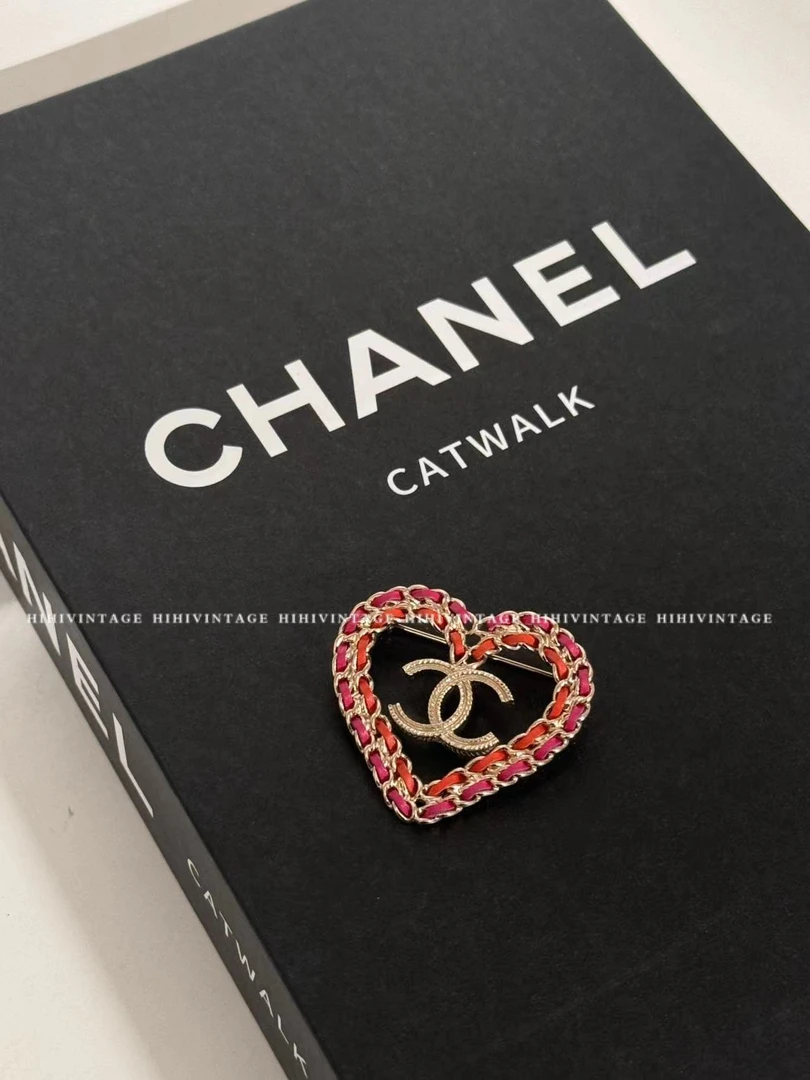 99新 Chanel/香奈儿 HIHI精选/CHANEL18P双C编织爱心胸针/7002234