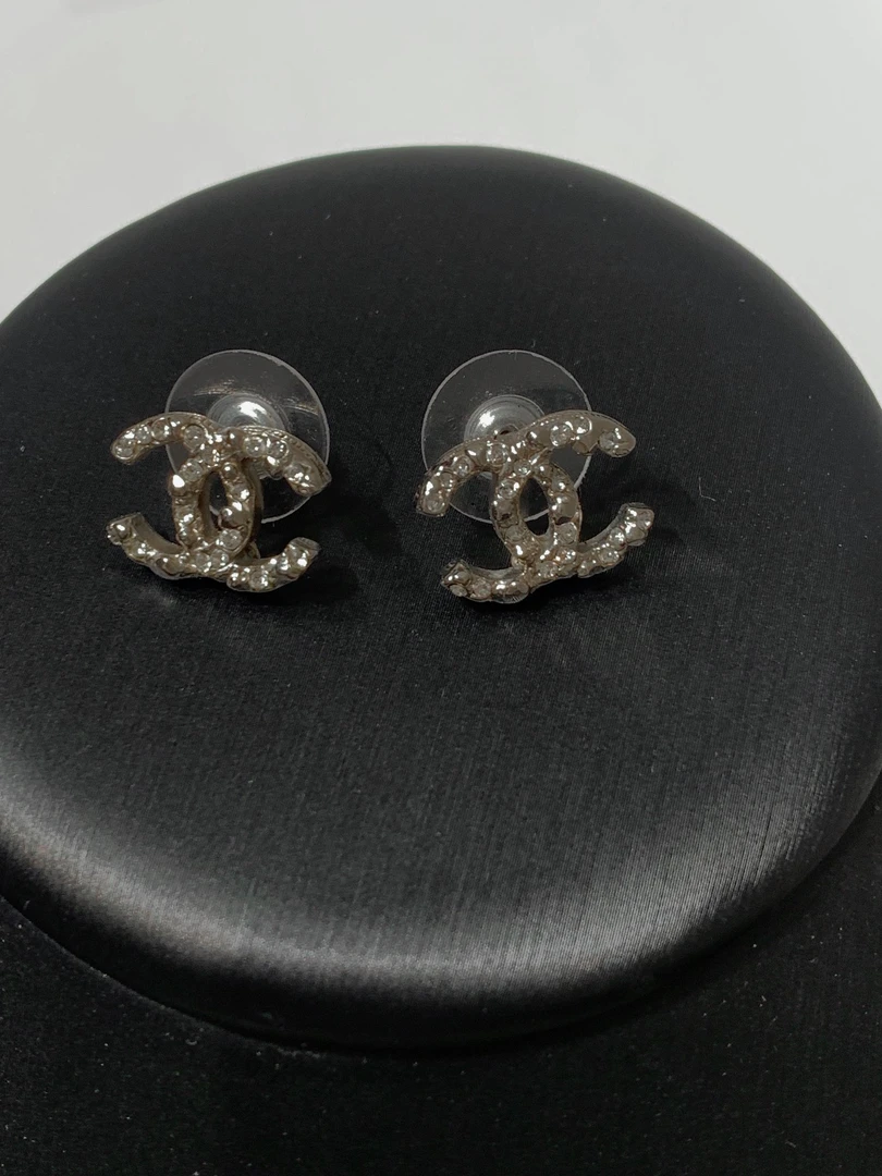 95新  HIHI精选/Chanel 14P 双C镶钻耳钉/9103960