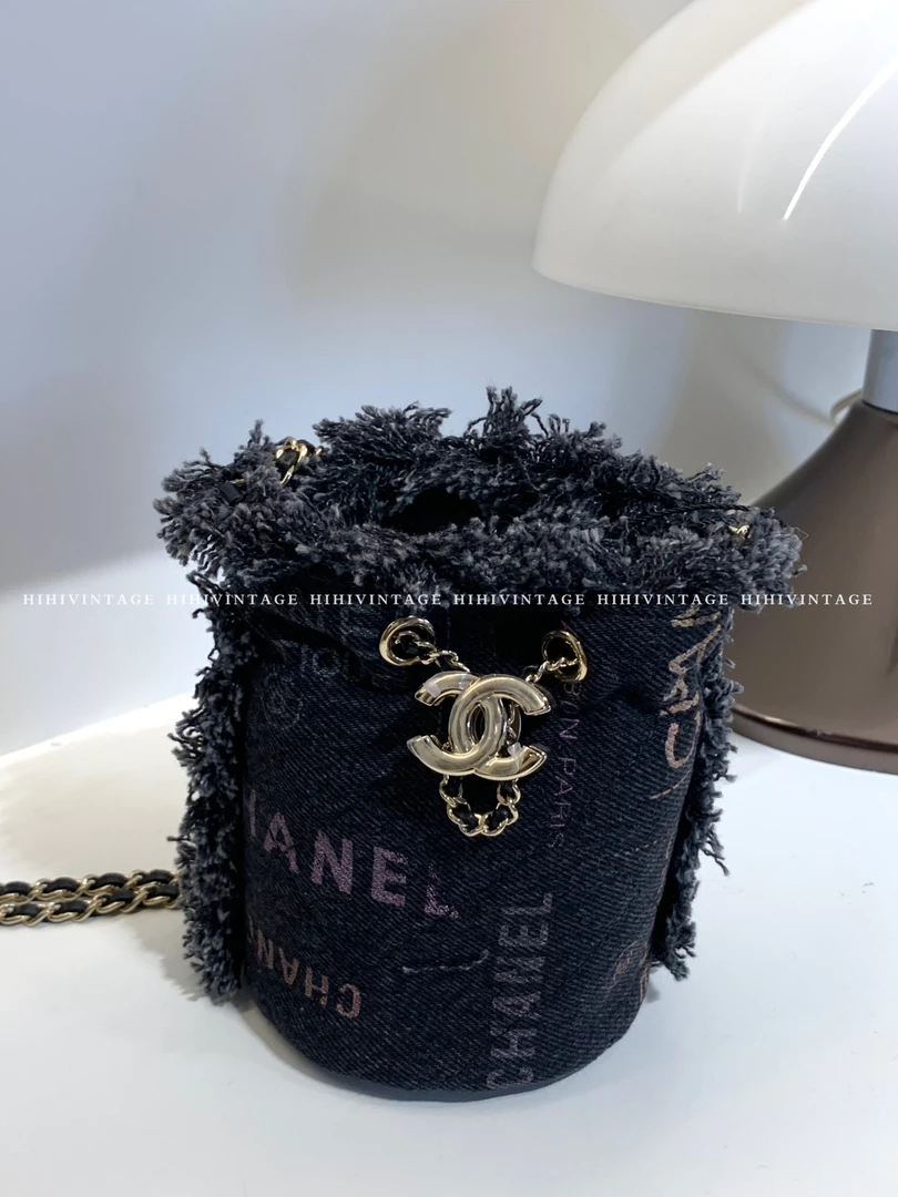 99新 Chanel/香奈儿 HIHI/黑色丹宁涂鸦牛仔mini抽绳水桶包 32开