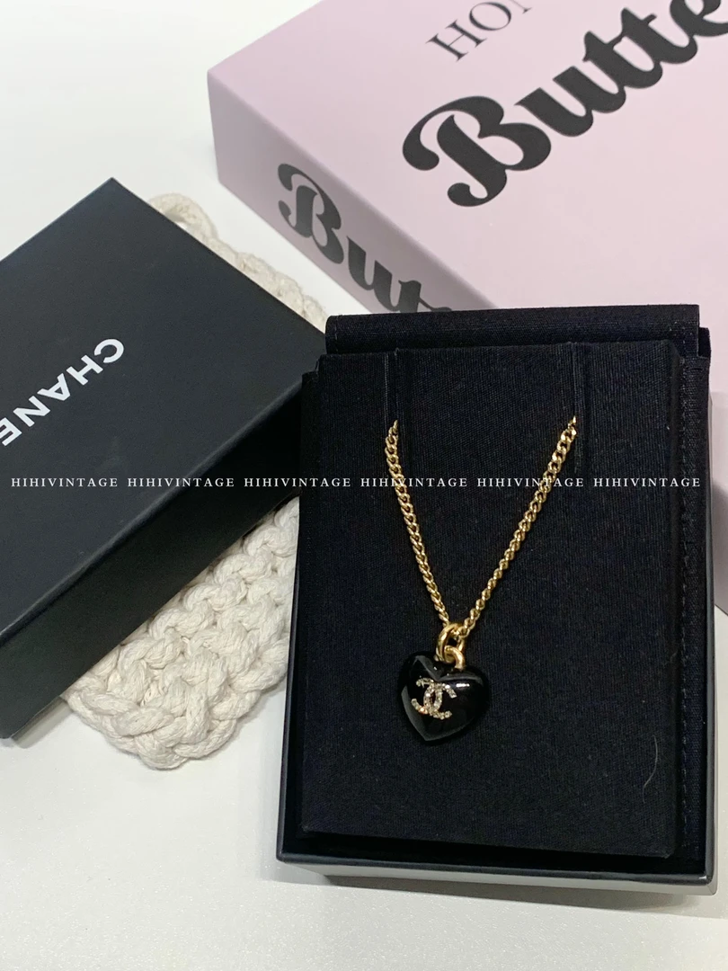 99新 Chanel/香奈儿 HIHI/Chanel21P双C亚克力爱心项链/8561905