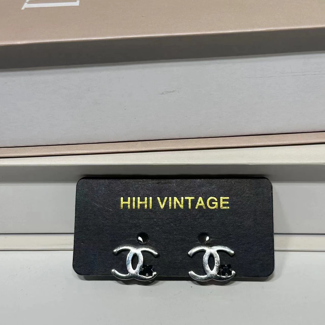 95新  HIHI/Chanel 05P 银色双C耳夹/9022503