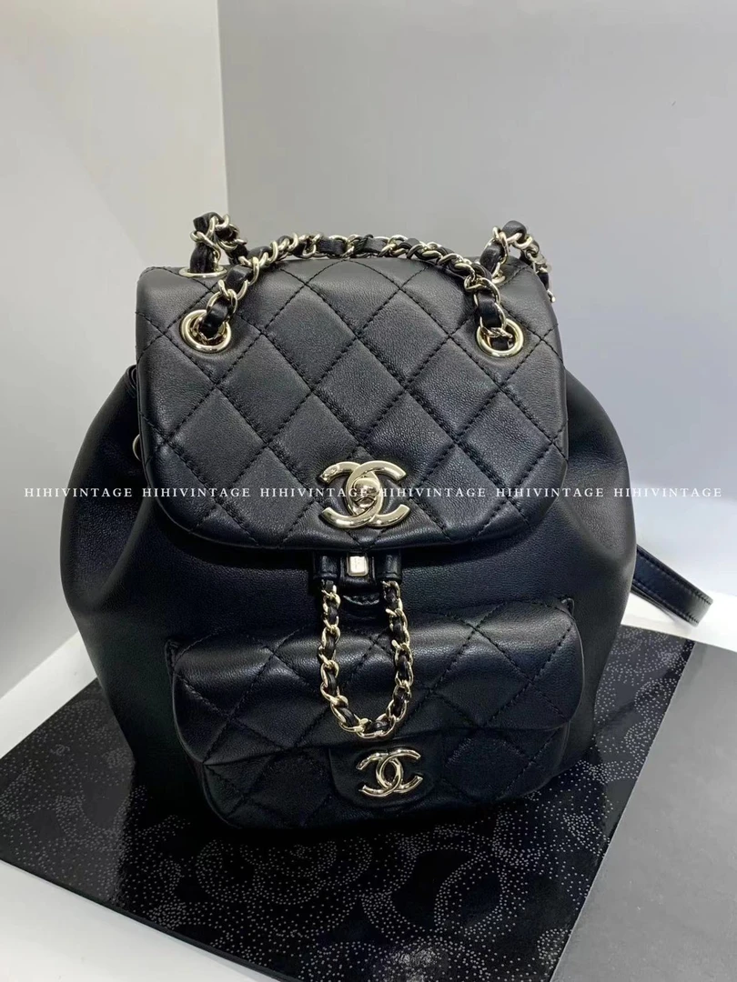 99新 Chanel/香奈儿 HIHI/Chanel 23C 黑金牛Duma双肩包9727204