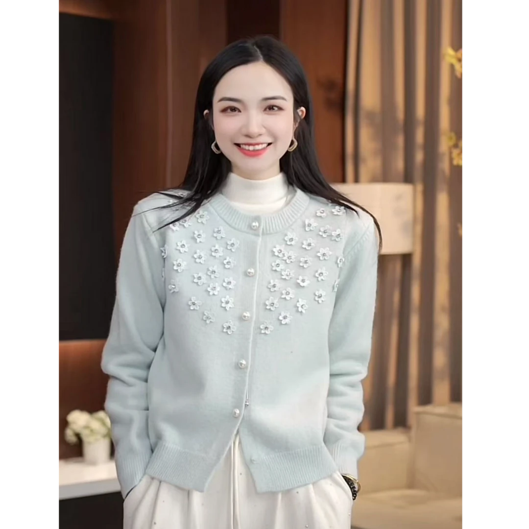 2024秋冬新款时尚立体花朵圆领百搭显瘦毛针织开衫宽松内搭上衣