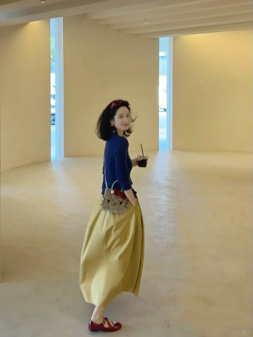 秋季穿搭一整套设计感修身纯色V领针织衫女高腰百搭半身裙两件套