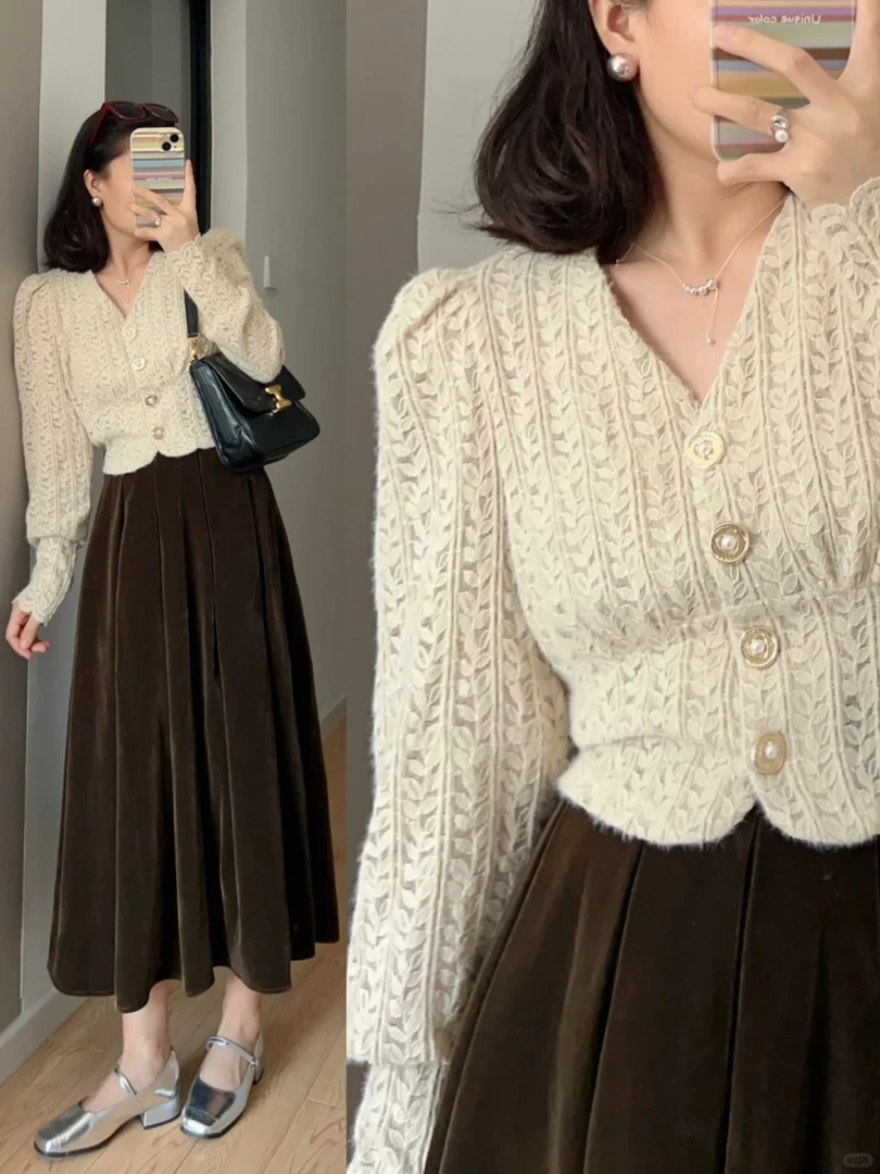 2024秋季新款法式复古温柔蕾丝镂空上衣棕色丝绒半身裙两件套装女