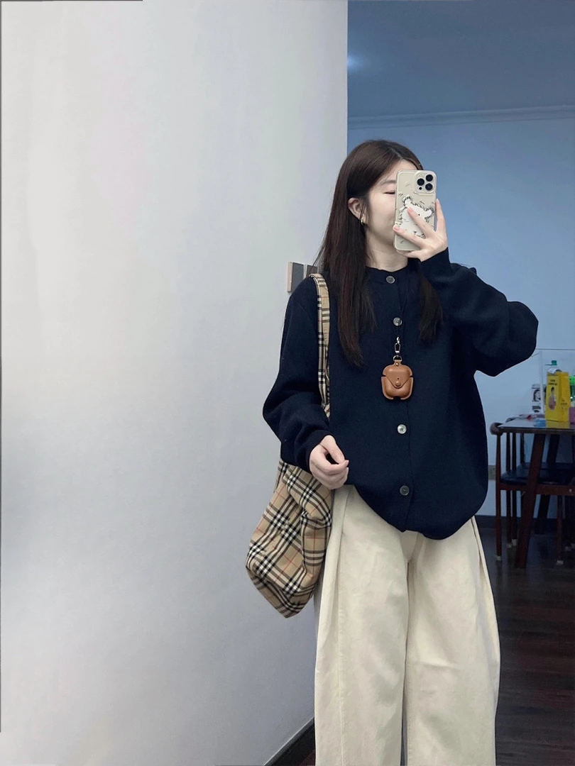 2024秋季新款小众设计感藏青色宽松针织开衫女百搭休闲裤两件套潮