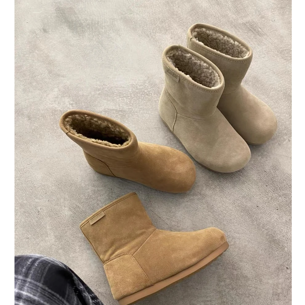 【YUE YUE】秋冬新款2024年短靴圆头平底马丁靴W926