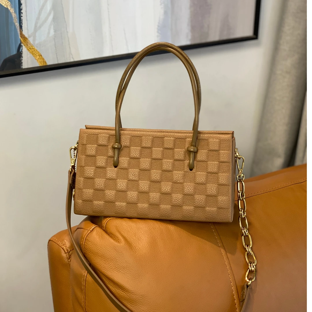 娜飞儿品牌真皮手提斜挎包咖色系质感轻奢女包百搭单肩女士