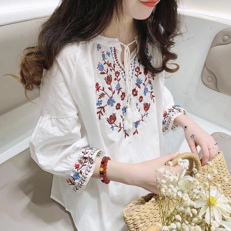 【退换包运费】清新刺绣花边文艺灯笼袖宽松娃娃衫棉麻上衣女YC52