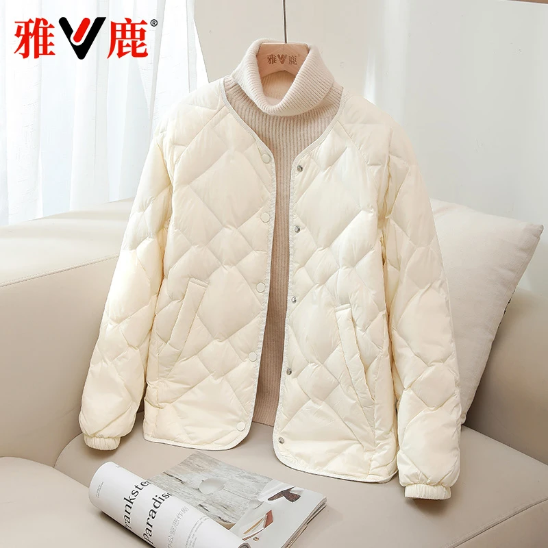 雅鹿2025新款轻薄羽绒服女今年早春流行短款白色气质百搭休闲外套