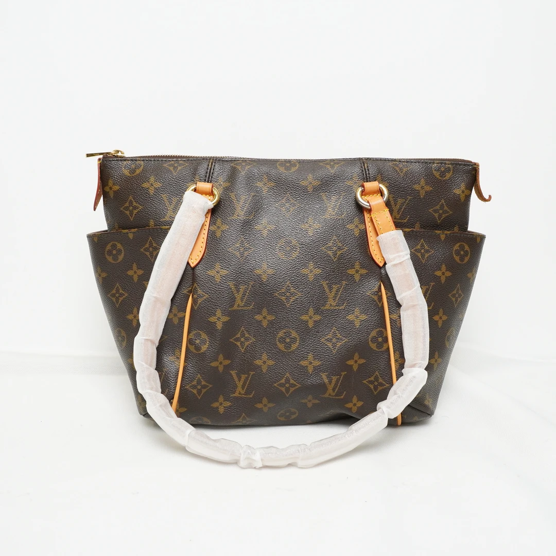 95新 LouisVuitton/路易威登 95新/路易威登/AZ0112058