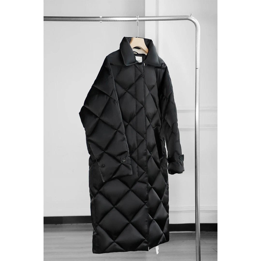 休闲百搭菱格中长款鹅绒服DLLFY570