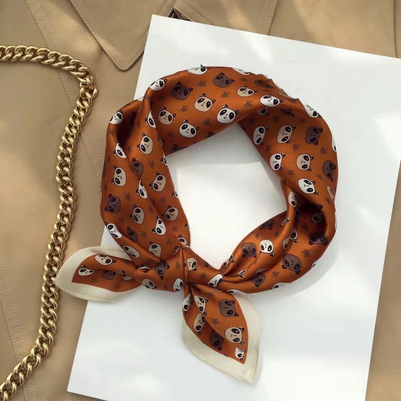 桑蚕丝时尚卡其色小熊猫53方丝巾气质洋气百搭优雅法式方小领A030