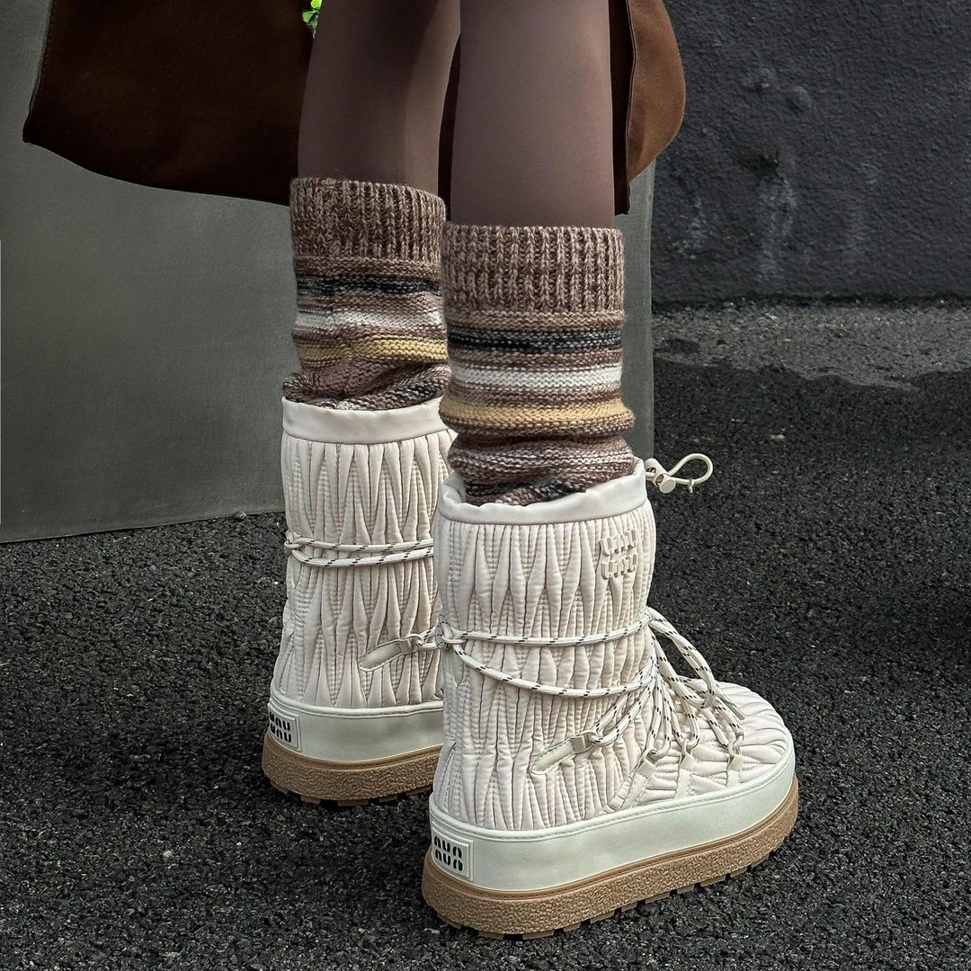 2025秋冬新款厚底雪地靴女休闲短筒系带加厚保暖防滑棉靴东北防寒