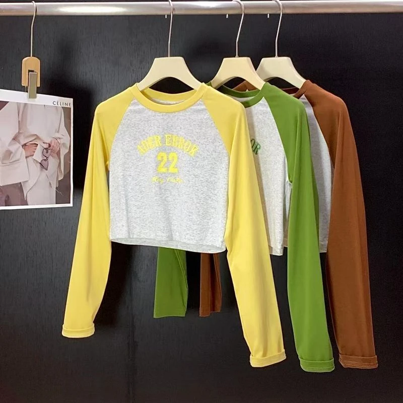 H19撞色短款T恤女字母印花拼接设计感修身百搭美式复古长袖上衣潮