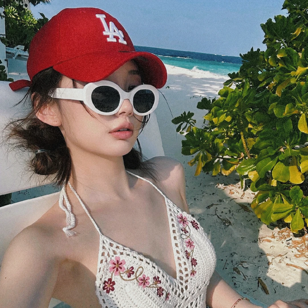 海边度假防紫外线太阳眼镜高级感大框白色椭圆墨镜女2024新款大脸