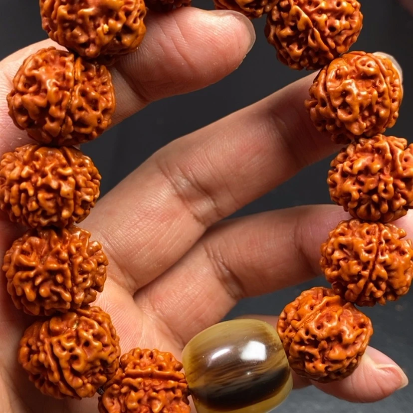 【闪购商品】橄榄核吊坠