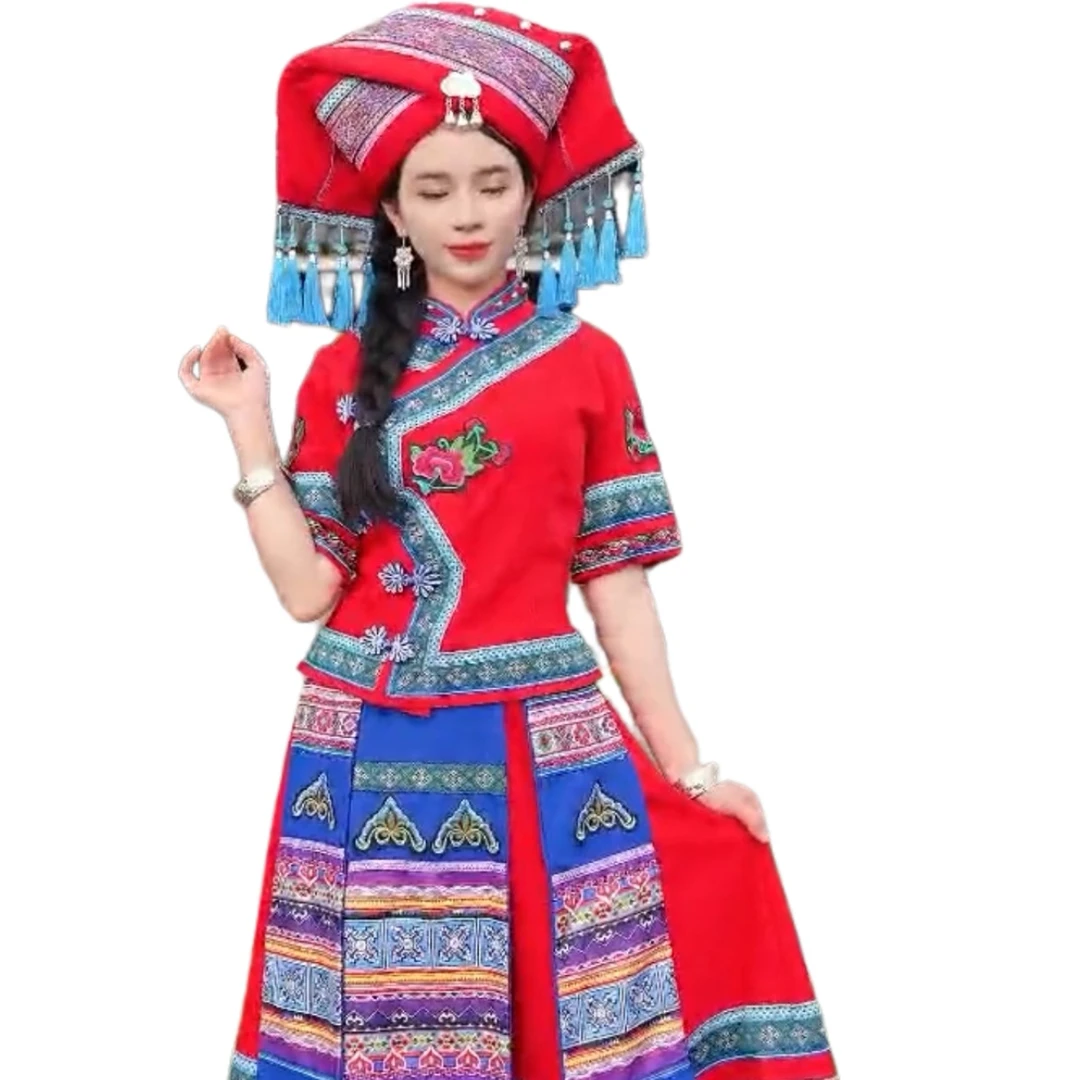 少数民族服装女广西壮族三月三舞蹈演出民族风传统短款刺绣套装