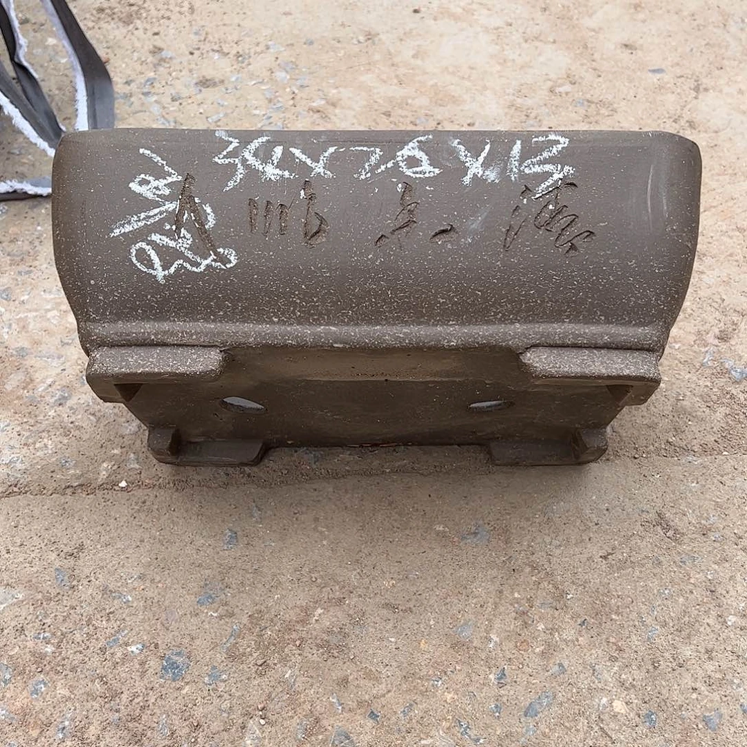 红陶瑕疵不太明显