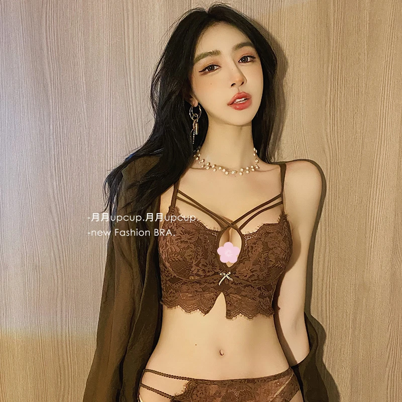 加厚小胸显大内衣聚拢收副乳防下垂性感文胸上托平胸专用胸罩