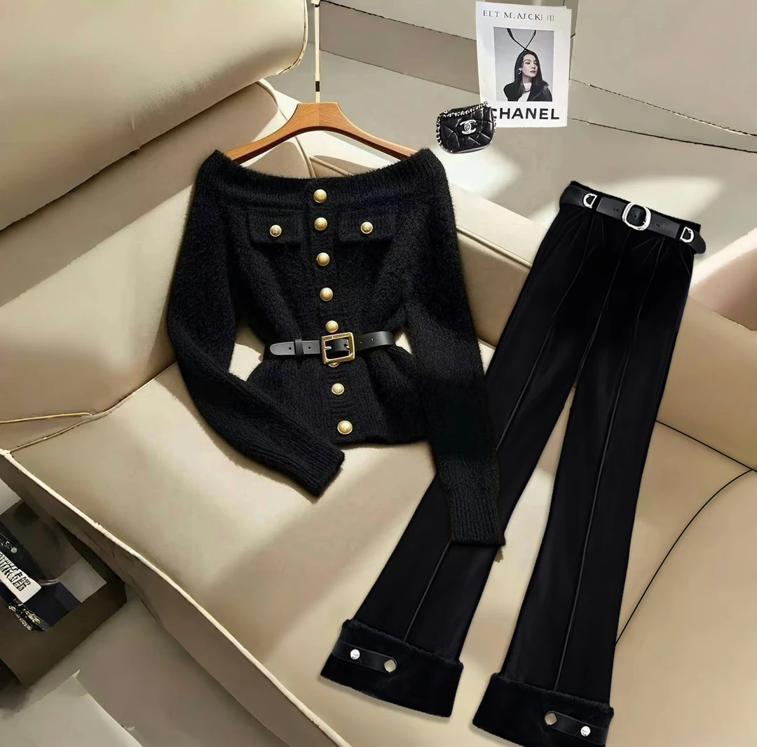 2025秋冬慵懒风气质小众独特超好看小个子针织上衣时尚显瘦微喇裤