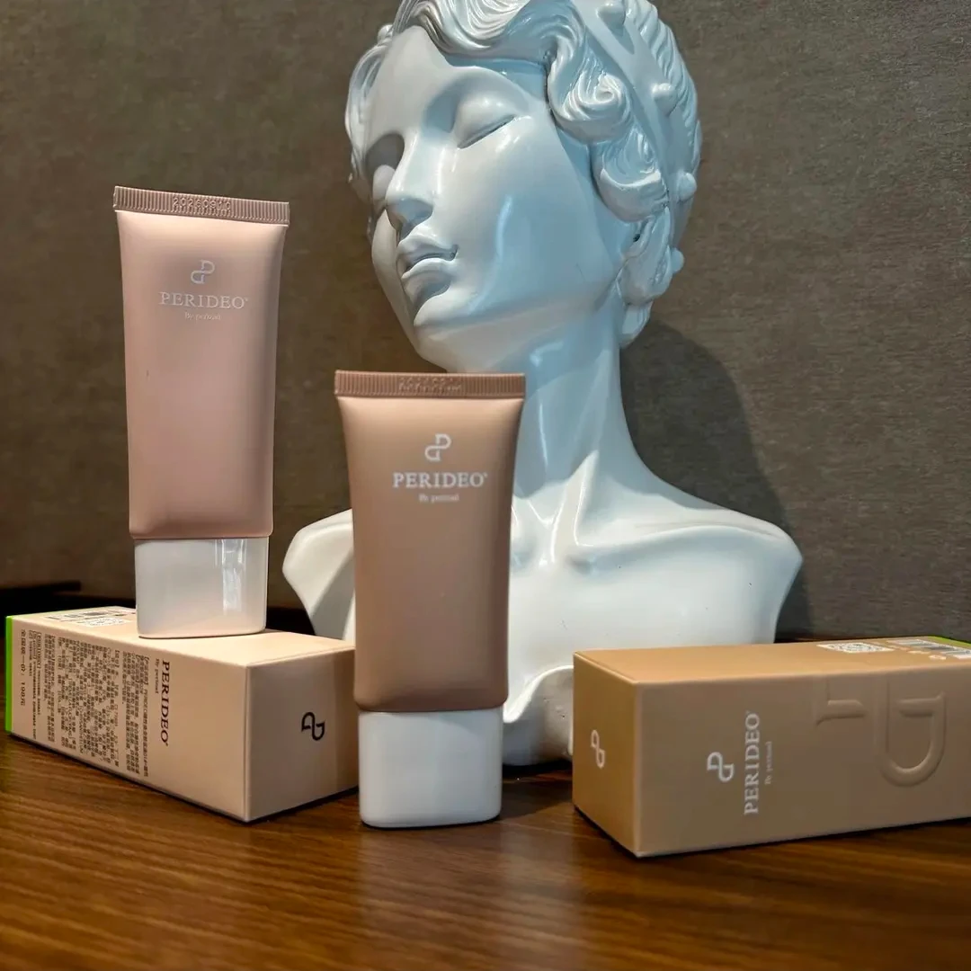 PERIDEO随性换变粉底液持妆不脱妆