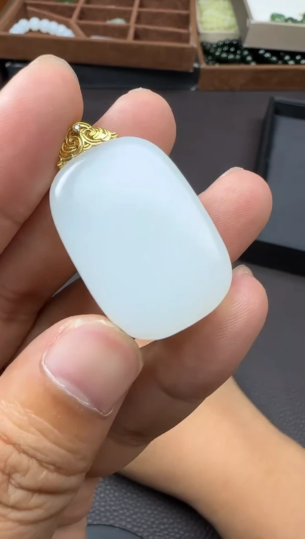 【闪购商品】和田玉【海725】3418K金镶嵌9001