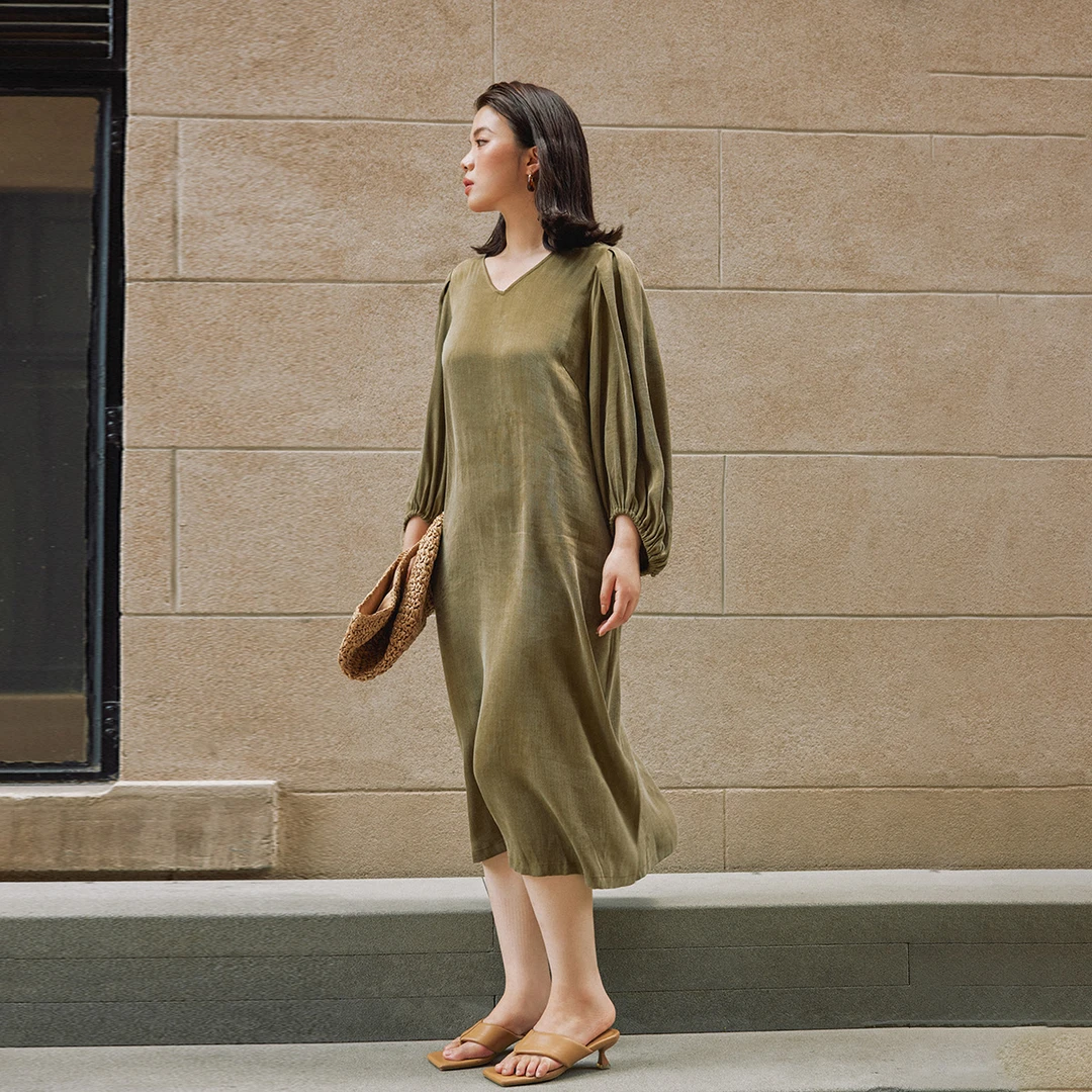 【折扣款】PLUSMALL 漫步云端花苞袖时髦V领开叉连衣裙PLUS2407013